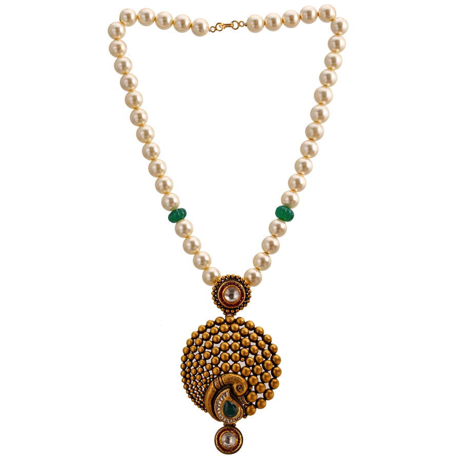 Cheerful Paisely Gold Necklace_1