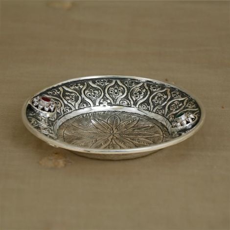 413VA1357 | Silver Antique Embossed Stone Plate 413VA1357
