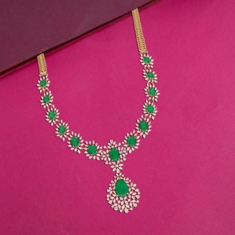 159VG6256 | 18Kt Enthralling Emerald And Diamond Necklace Designs 159VG6256