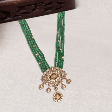 588VA967 | 22Kt Emerald Beads Haram Polki Diamond Pendant 588VA967