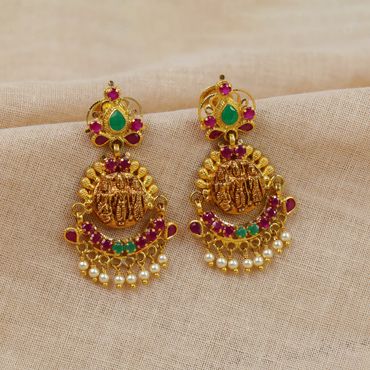 74VL3905 | 22Kt Ramparivar Design Gold Earrings 74VL3905