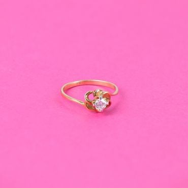 148VU4102 | 18Kt Exquisite Solitaire Diamond Ring 148VU4102
