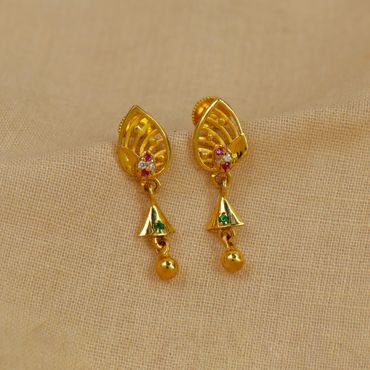 82VJ3292 | 22Kt Lustrous Leaves Gold Drop Earrings 82VJ3292