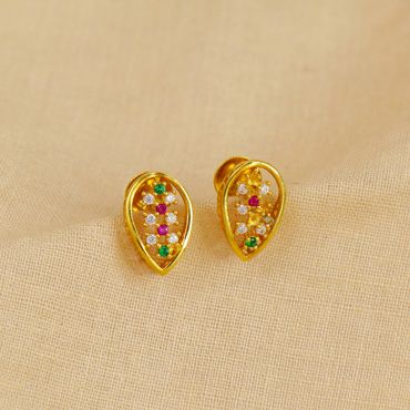 81JH3191 | 22Kt Pleasant Pear Gold Studs 81JH3191