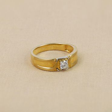 148JU6670 | 18Kt Modish Single Diamond Ring For Men 148JU6670