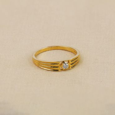 151VG4437 | 22Kt Gold Sublime Solitaire Diamond Ring For Men 151VG4437