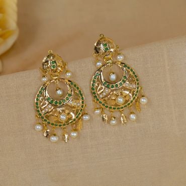 74VL7651 | 22Kt Gold Emerald Chandbali Earrings With Pearl Drops 74VL7651
