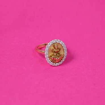 148VU7009 | 18Kt Gold Goddess Lakshmi Devi Diamond Ring 148VU7009