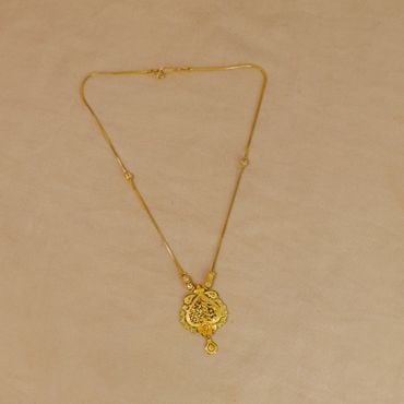 1VL7213 | 22Kt Floral Heart Pendant Gold Chain Necklace 1VL7213