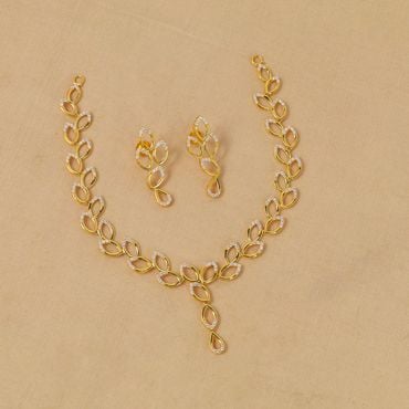 5VG9987-82VJ4301 | 22Kt Lustrous Leaf Cascade Gold Necklace Set 5VG9987