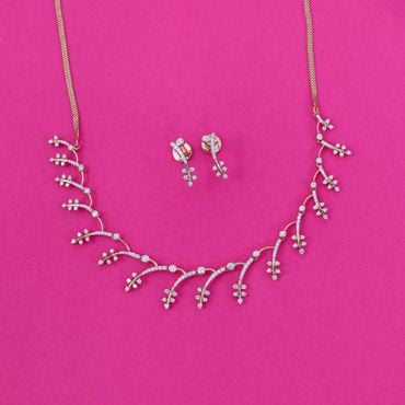 484VA582-485VA1953 | 14Kt Gold Sassy Stems Diamond Necklace Set 484VA582