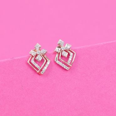 485VA1818 | 14Kt Gold Radiant Rhombus Diamond Earrings 485VA1818