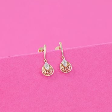 155VI1159 | 18Kt Tiny Teardrop Diamond Earrings 155VI1159