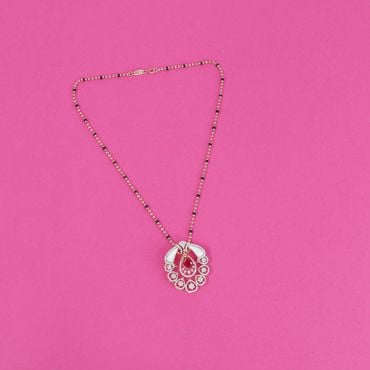 166VG7431-190JG2659 | 18Kt Floral Teardrop Diamond Pendant With Italian Gold Chain 166VG7431