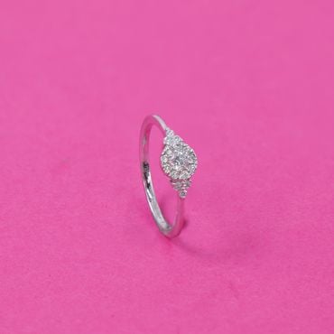 148VG7090 | 18Kt Splendid White Gold Diamond Ring 148VG7090