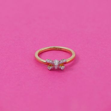 148VG7920 | 18Kt Beautiful Bow Tie Diamond Ring 148VG7920