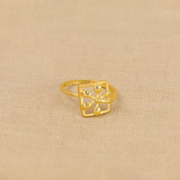97VN5064 | 22Kt Gold Delicate Flower Finger Ring 97VN5064