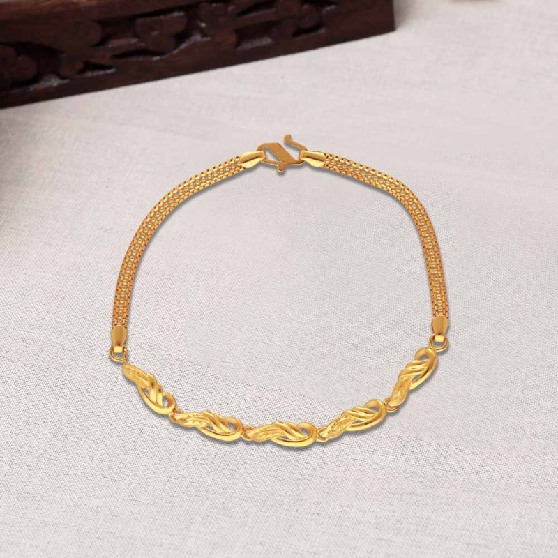 Buy Gold Chain Bracelet 14k Gold Link Chain Bracelet Eye Gold Bracelet  Modern Style Daily Use Bracelet Christmas Gift for Her Handmade Jewelry  Online in India - Etsy