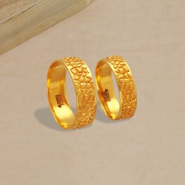 Delicate Golden Ring - Dazzle Accessories