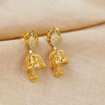 Diamond Look Red Gold Plated Big Kundan Pearl Jhumki Earrings at Rs  4400/pair in Jalandhar