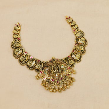 Necklace - Antique Gold Ball Floral Center Cob Ruby Emerald | Gujjadi  Swarna Jewellers