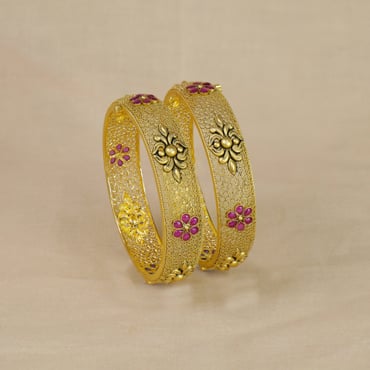 Lot (4) Antique Czech golden yellow faceted glass bangles rings 61mm