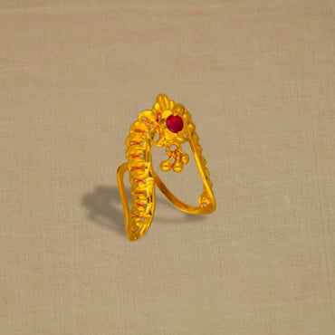latest gold vanki ring designs//bridal finger ring designs// | Gold finger  rings, Vanki designs jewellery, Ladies gold rings