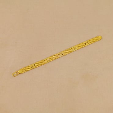 Kiara 22KT Gold Bracelet | Sleek Modern Design Bracelet | CaratLane