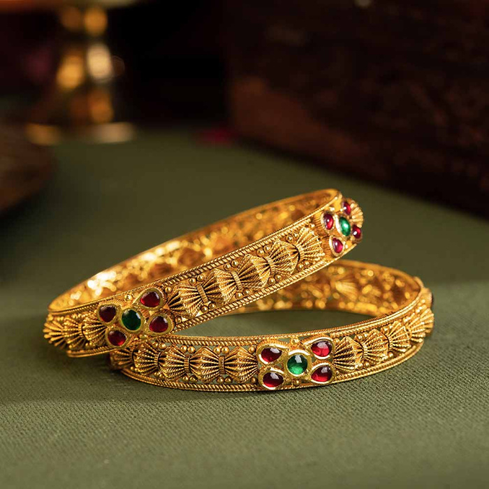 Vaibhav Jewellers 22K Antique Kundan Bangles 131VG10
