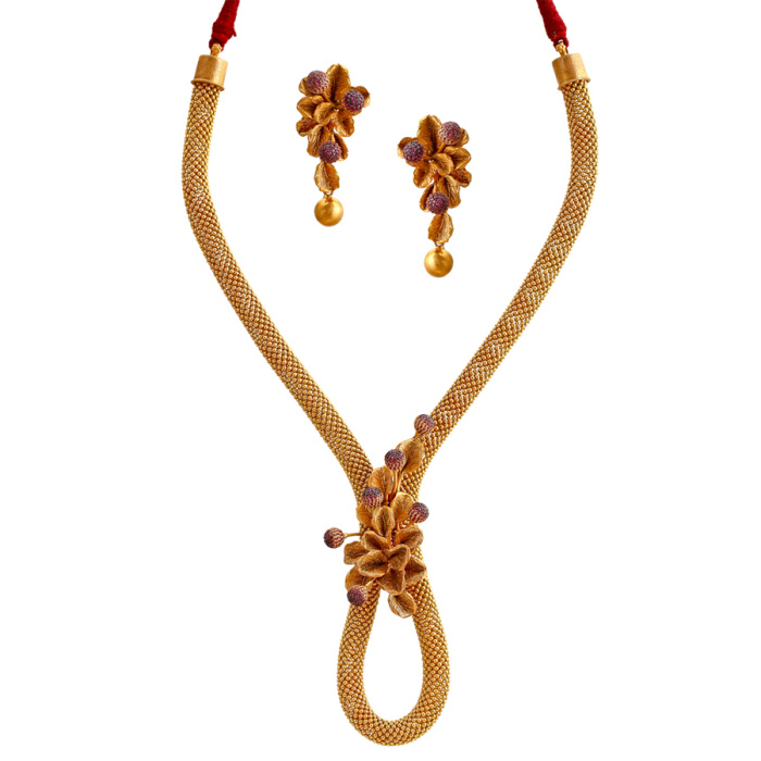 Scintillating Floral Gold Necklace Set