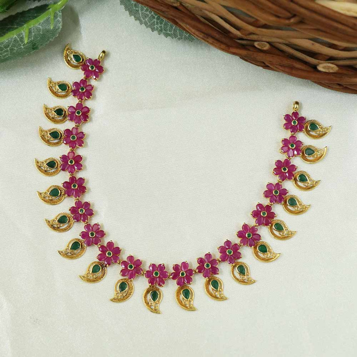 Vaibhav Jewellers 22K Gold Ruby Emerald Necklace 110VG3485