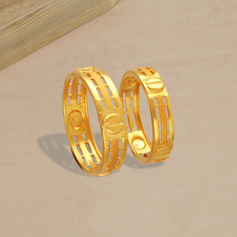 Yellow Gold Couple Ring. | Engagement rings couple, Couple bands, Couple  rings