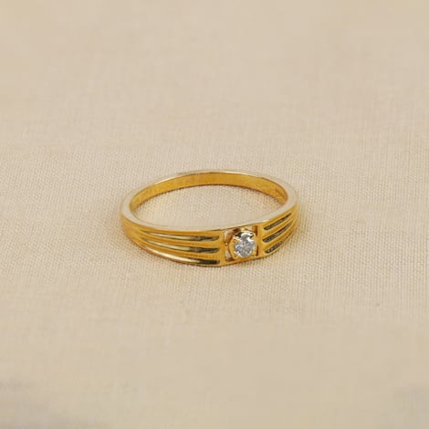 14Kt Gold Moonstone Diamond Ring (2gm, 0.17ct) – Diamtrendz