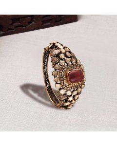 588VA822 | 18Kt Traditional Rajputi Polki Diamond Bracelet 588VA822