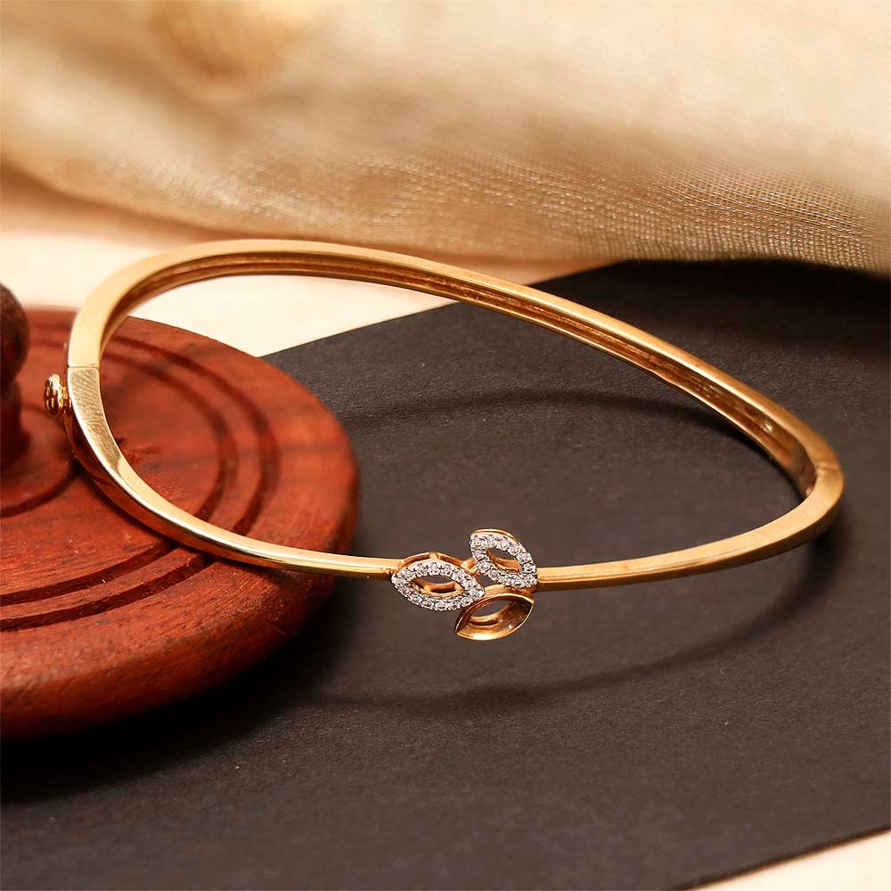 Pin by janata hub on Bracelets | Gold bangles design, Bangles jewelry  designs, Gold earrings designs