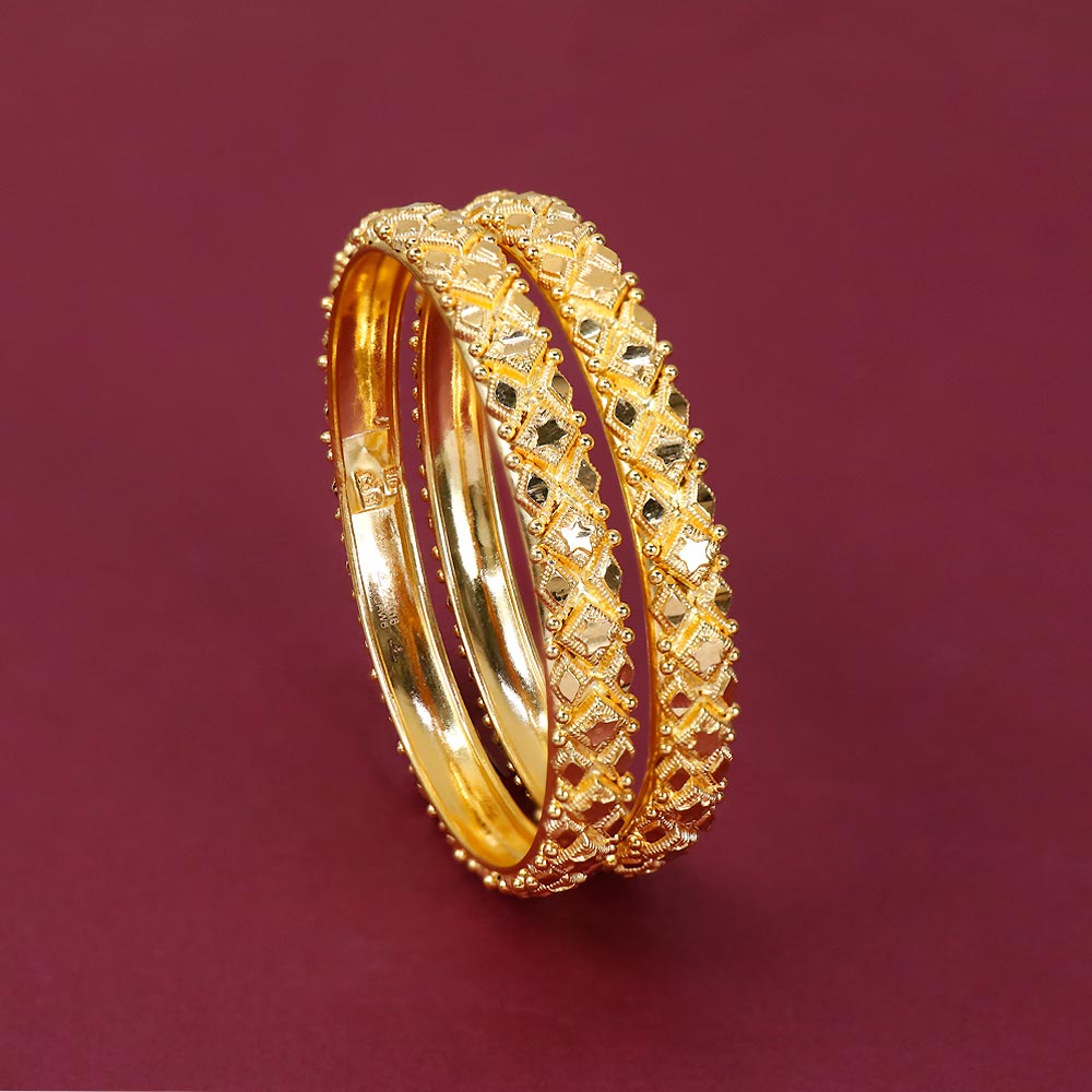 Classy 22 Karat Yellow Gold Patterned Ring