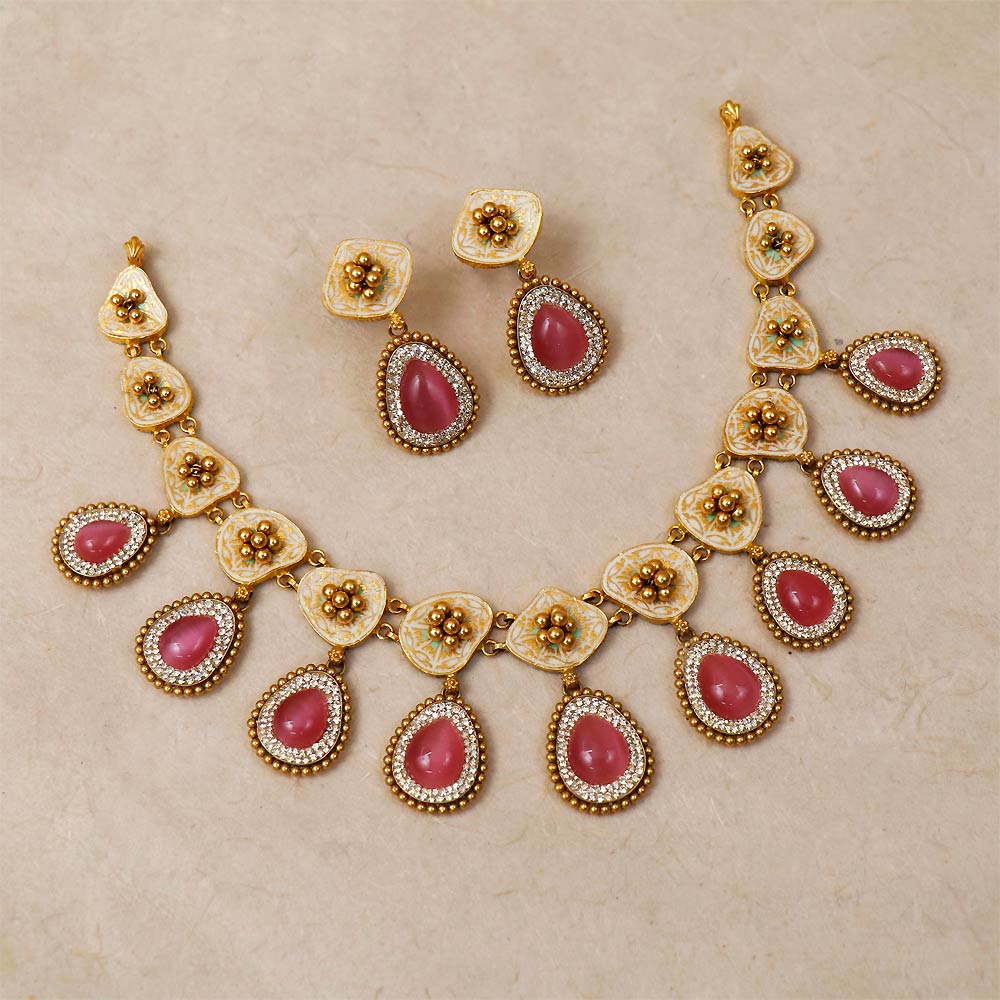 22Kt Antique Gold Royal Kundan Necklace Set 129VG336_2