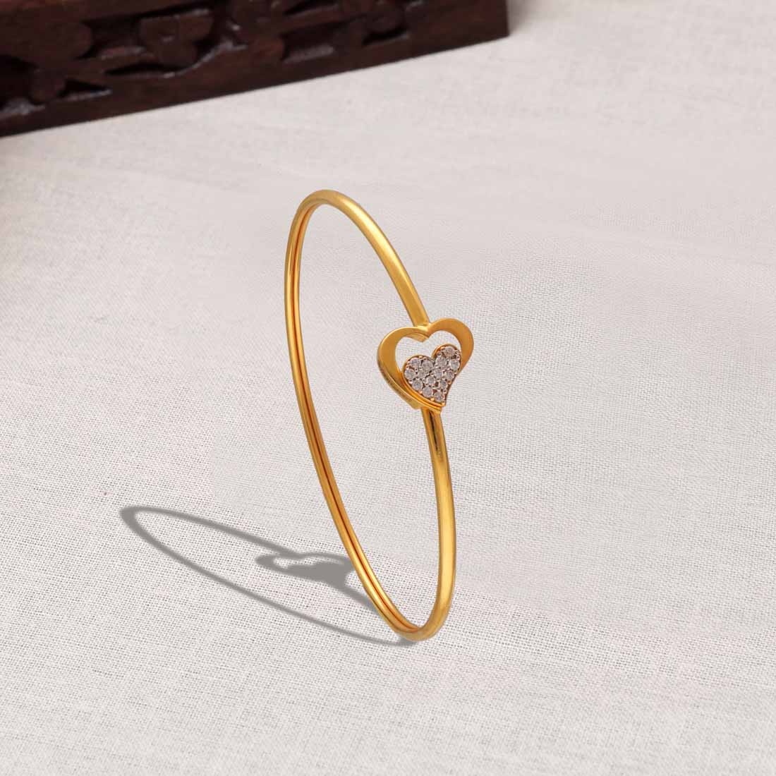 Gold Plated Heart Charm Link Chain Bracelet – www.pipabella.com