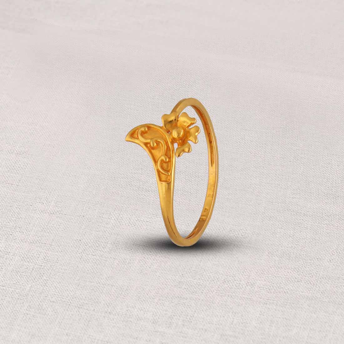 14K Yellow Gold Heart Baby Ring Size 1 - Etsy