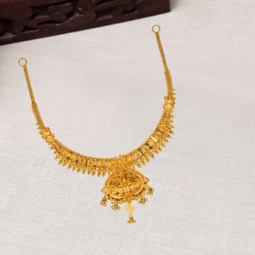 Pin by 🅰🅽🅰🅽🅽🆈🅰 on Ornaments | Delicate gold jewelry, Bridal jewellery  design, Gold bridal jewellery sets