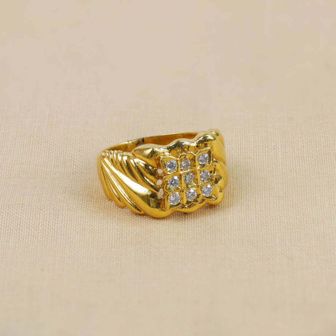 PC Jeweller The Jannis Diamond Ring (Ring Size: 9) : Amazon.in: Jewellery