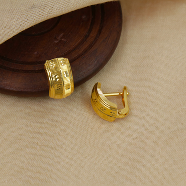 Simple Drop Earrings in Rose Gold | Small Pearl Wedding Earrings- June –  PoetryDesigns