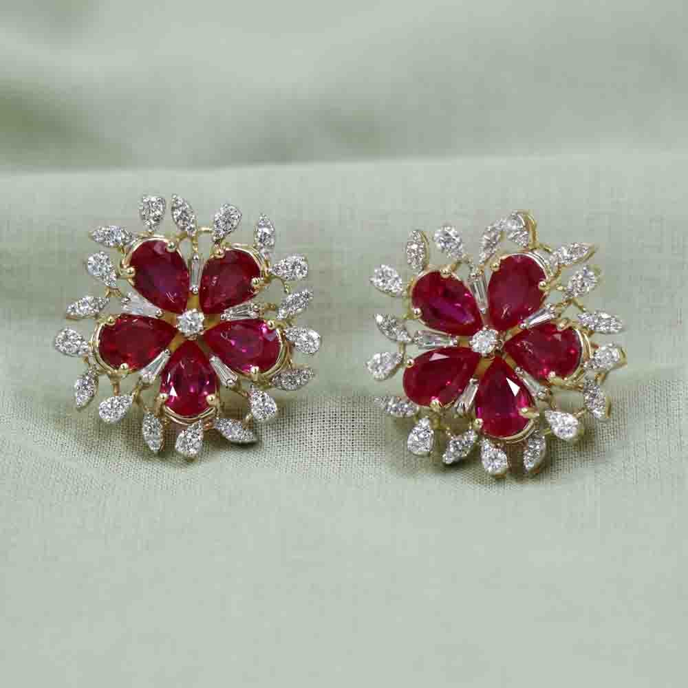 Buy Vaibhav Jewellers 18K Diamond Fancy Stud Earrings 155VH3556 ...